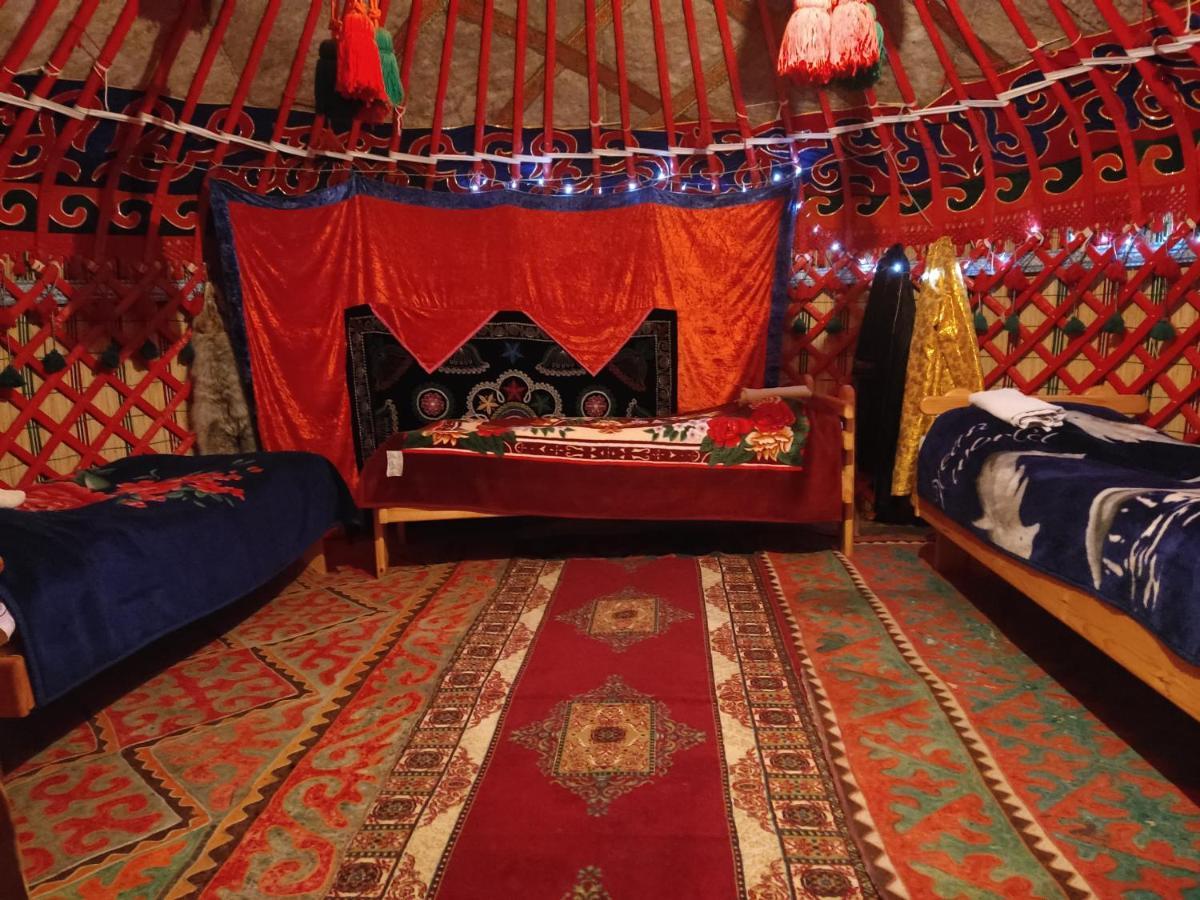 Karakol Yurt Lodge Kültér fotó